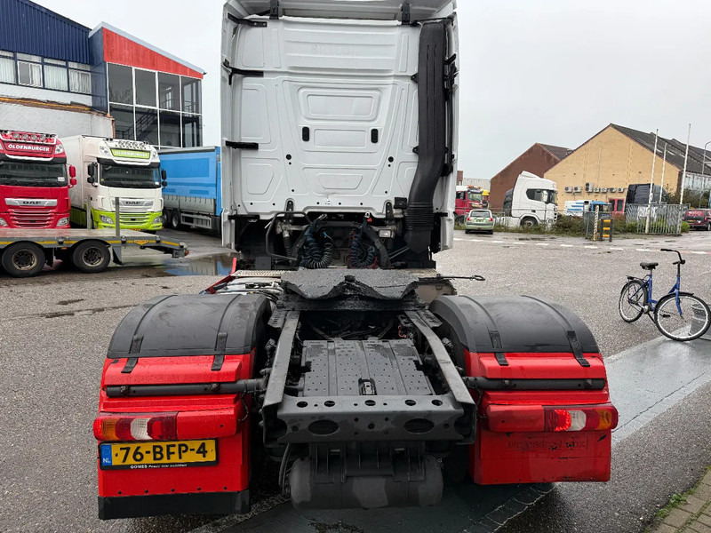 Mercedes-Benz Actros 1945 4X2 EURO 6 - NL TRUCK 1st OWNER (1845) - Nyergesvontató: 5 kép. Mercedes-Benz Actros 1945 4X2 EURO 6 - NL TRUCK 1st OWNER (1845) - Nyergesvontató: 5 kép.