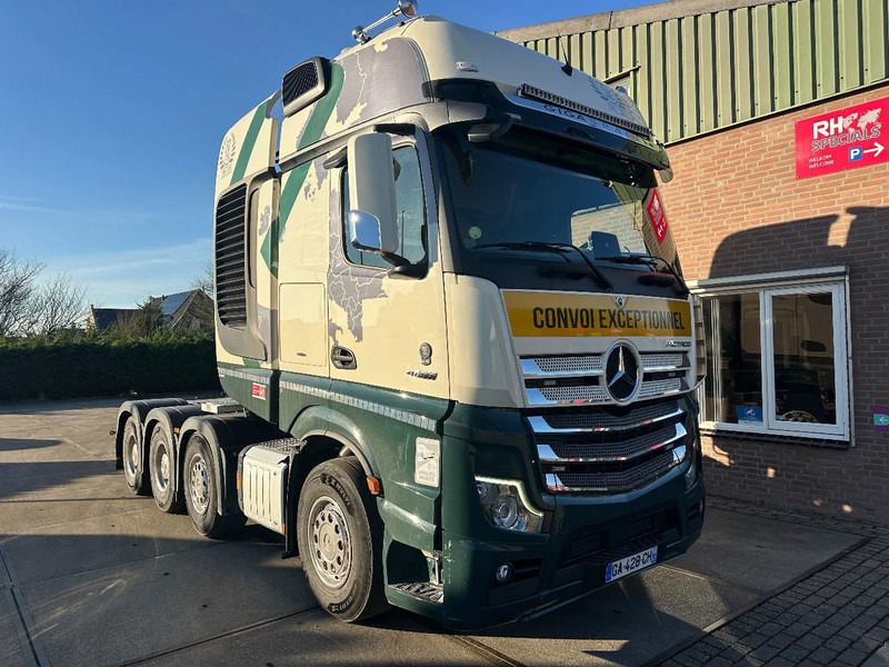 Mercedes-Benz Actros 4163 8X4,180 TON, GIGA SPACE, INTARDER HYDRAULIC, - Nyergesvontató: 2 kép. Mercedes-Benz Actros 4163 8X4,180 TON, GIGA SPACE, INTARDER HYDRAULIC, - Nyergesvontató: 2 kép.