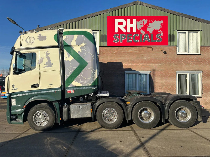 Mercedes-Benz Actros 4163 8X4,180 TON, GIGA SPACE, INTARDER HYDRAULIC, - Nyergesvontató: 1 kép. Mercedes-Benz Actros 4163 8X4,180 TON, GIGA SPACE, INTARDER HYDRAULIC, - Nyergesvontató: 1 kép.