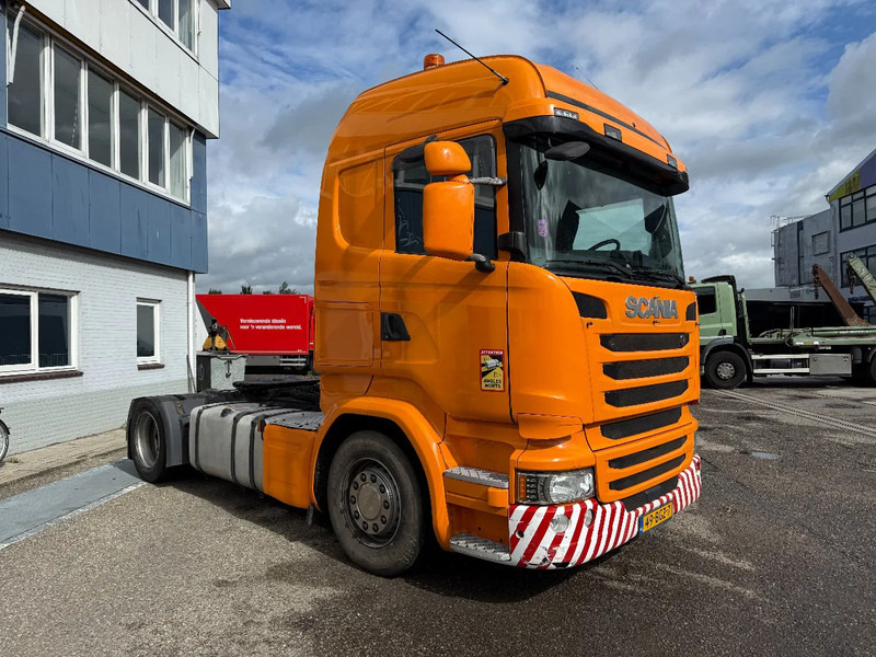 Scania R410 4X2 EURO 6 + RETARDER - Nyergesvontató: 3 kép. Scania R410 4X2 EURO 6 + RETARDER - Nyergesvontató: 3 kép.