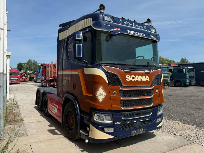 Scania R500 NGS 6X2 EURO 6 STEERING AXLE SPECIAL INTERIOR - Nyergesvontató: 3 kép. Scania R500 NGS 6X2 EURO 6 STEERING AXLE SPECIAL INTERIOR - Nyergesvontató: 3 kép.