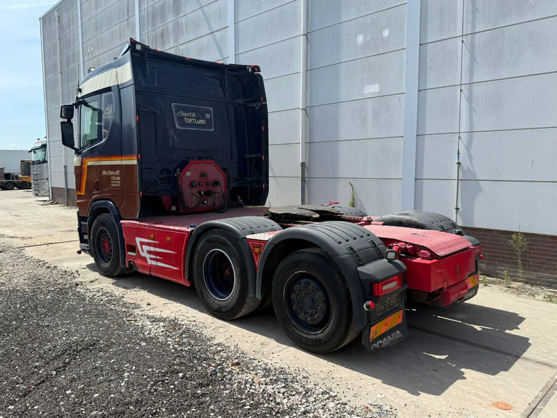 Scania R500 NGS 6X2 EURO 6 STEERING AXLE SPECIAL INTERIOR - Nyergesvontató: 4 kép. Scania R500 NGS 6X2 EURO 6 STEERING AXLE SPECIAL INTERIOR - Nyergesvontató: 4 kép.
