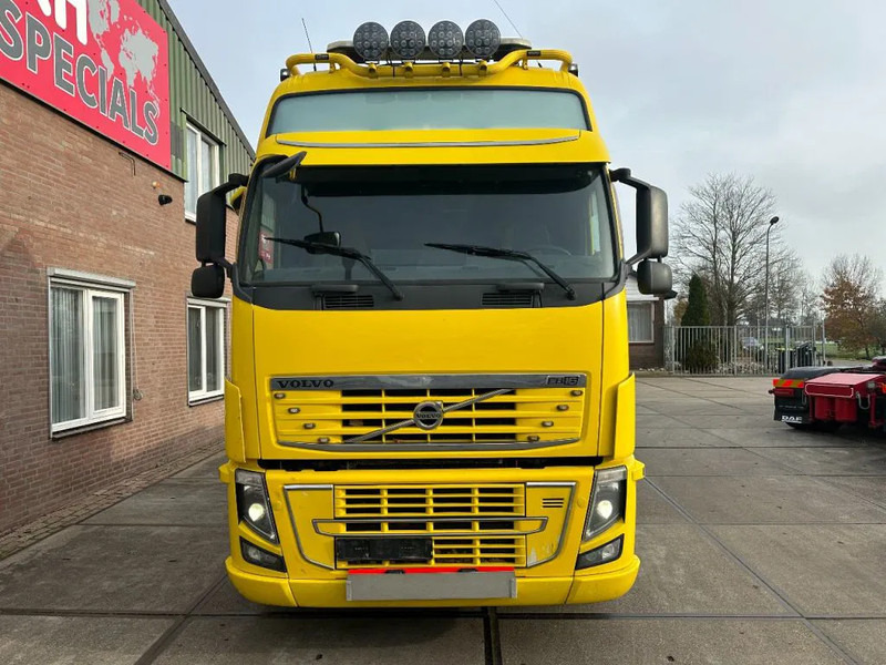 Volvo FH 16.610 145 TON INTARDER, HYDRAULIC, 10X4, EURO 5, - Nyergesvontató: 3 kép. Volvo FH 16.610 145 TON INTARDER, HYDRAULIC, 10X4, EURO 5, - Nyergesvontató: 3 kép.