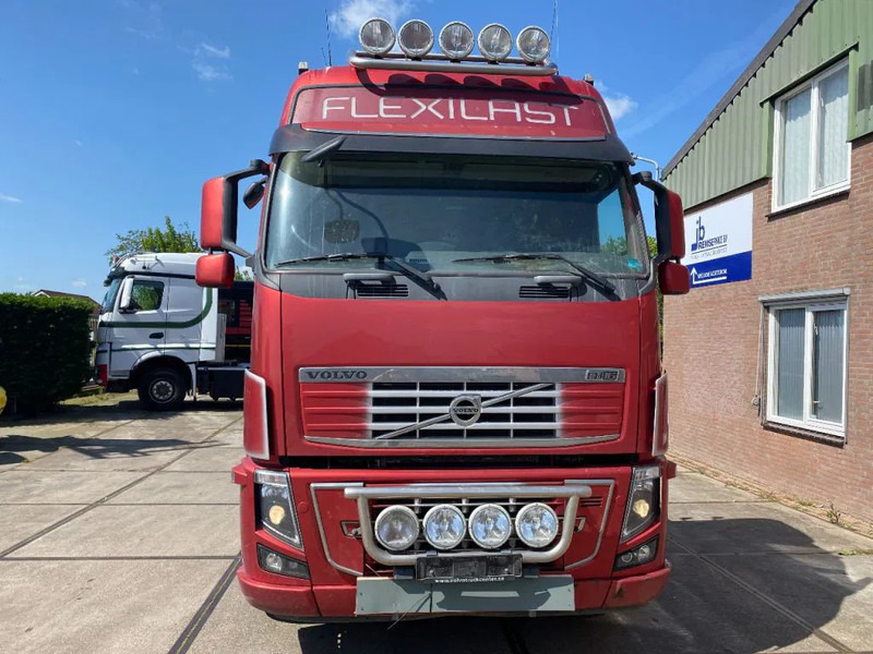 Volvo FH 16.700 FH16-700 8X4 140 TON FULL STEEL - Nyergesvontató: 3 kép. Volvo FH 16.700 FH16-700 8X4 140 TON FULL STEEL - Nyergesvontató: 3 kép.