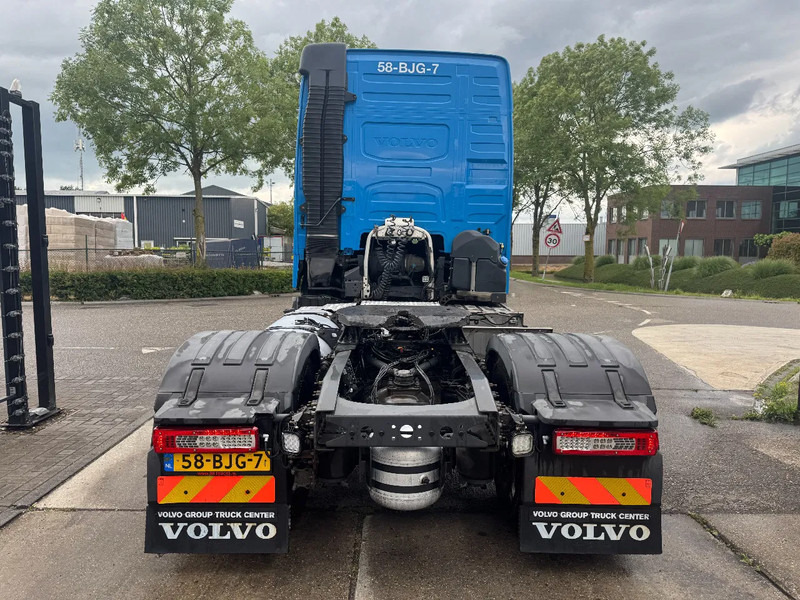 Volvo FH 420 4X2 ADR EURO 6 ALCOA - Nyergesvontató: 5 kép. Volvo FH 420 4X2 ADR EURO 6 ALCOA - Nyergesvontató: 5 kép.