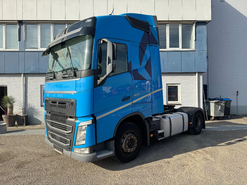 Volvo FH 460 4X2 EURO 6 I-SHIFT DOUBLE TANK - Nyergesvontató: 1 kép. Volvo FH 460 4X2 EURO 6 I-SHIFT DOUBLE TANK - Nyergesvontató: 1 kép.