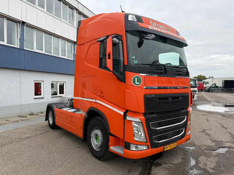 Volvo FH 460 4X2 EURO 6, KB CHASSIS, PARK COOL - Nyergesvontató: 4 kép. Volvo FH 460 4X2 EURO 6, KB CHASSIS, PARK COOL - Nyergesvontató: 4 kép.
