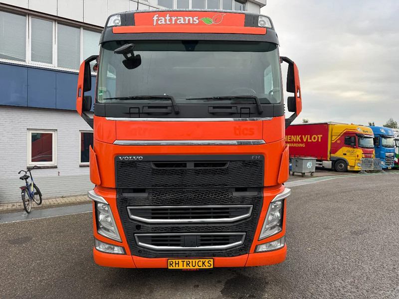 Volvo FH 460 4X2 EURO 6 KB CHASSIS SKIRTS STANDKLIMA - Nyergesvontató: 3 kép. Volvo FH 460 4X2 EURO 6 KB CHASSIS SKIRTS STANDKLIMA - Nyergesvontató: 3 kép.