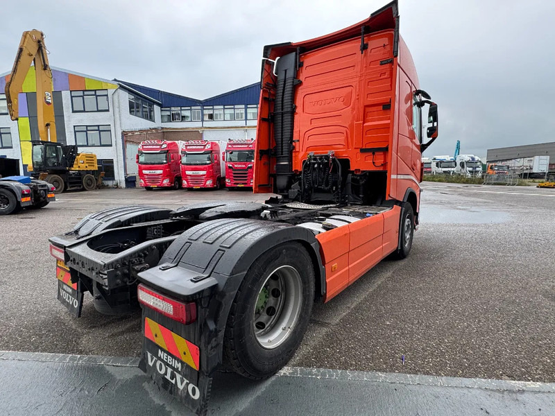 Volvo FH 460 4X2 EURO 6 KB CHASSIS SKIRTS STANDKLIMA - Nyergesvontató: 5 kép. Volvo FH 460 4X2 EURO 6 KB CHASSIS SKIRTS STANDKLIMA - Nyergesvontató: 5 kép.