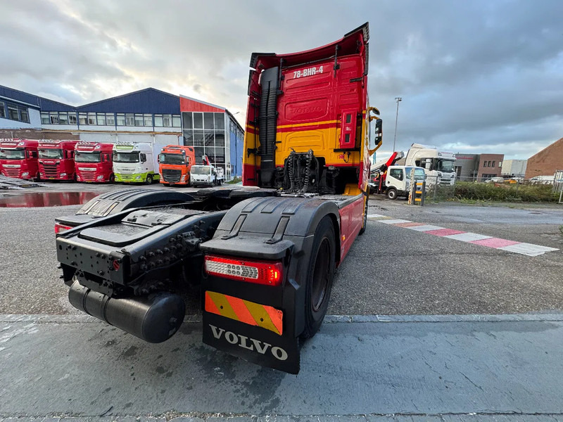 Volvo FH 460 4X2 EURO 6 SKIRTS VEB I PARK COOL TÜV 03-26 - Nyergesvontató: 5 kép. Volvo FH 460 4X2 EURO 6 SKIRTS VEB I PARK COOL TÜV 03-26 - Nyergesvontató: 5 kép.