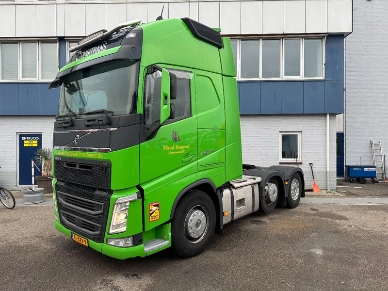Volvo FH 460 6X2 EURO 6 HYDRAULIC - Nyergesvontató: 1 kép. Volvo FH 460 6X2 EURO 6 HYDRAULIC - Nyergesvontató: 1 kép.
