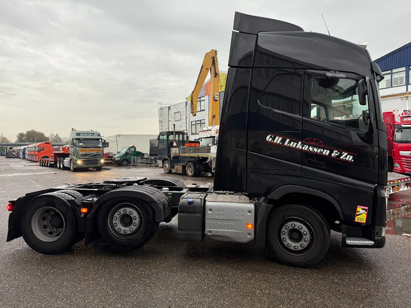 Volvo FH 460 6X2 TUV TILL 16-03-2026 - Nyergesvontató: 4 kép. Volvo FH 460 6X2 TUV TILL 16-03-2026 - Nyergesvontató: 4 kép.