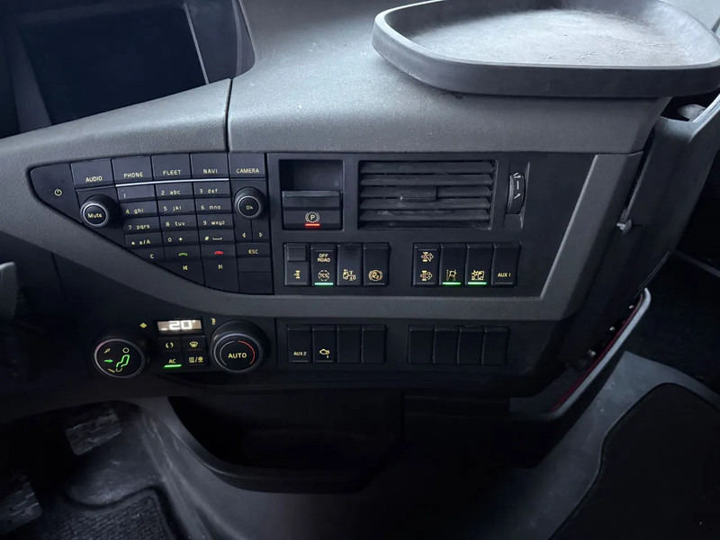 Nyergesvontató Volvo FH 500 4X2 EURO 6 SKIRTS PARK COOL: 11 kép.