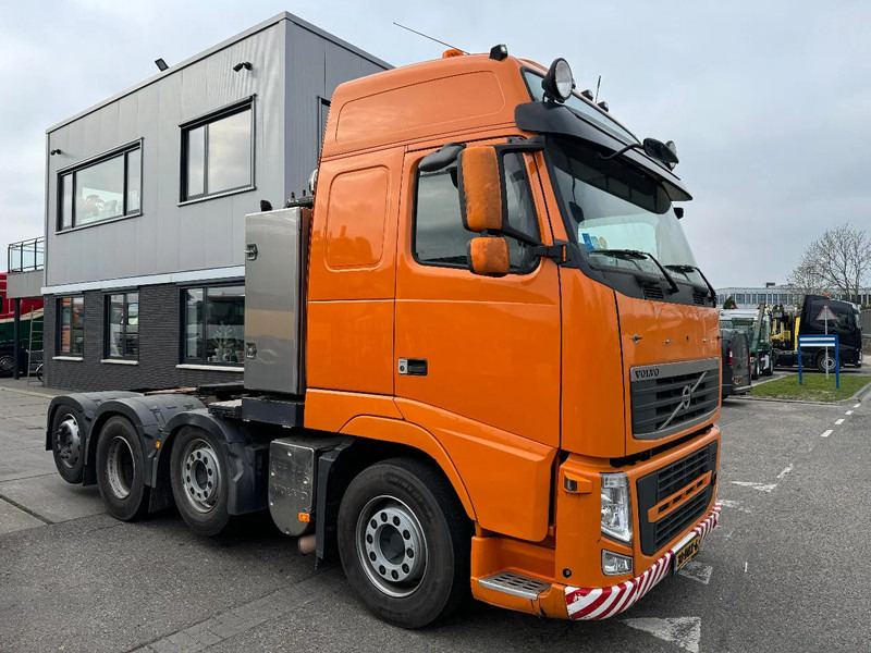 Volvo FH 500 8X2 - EURO 5 + LIFT/STEERING AXLE - Nyergesvontató: 3 kép. Volvo FH 500 8X2 - EURO 5 + LIFT/STEERING AXLE - Nyergesvontató: 3 kép.