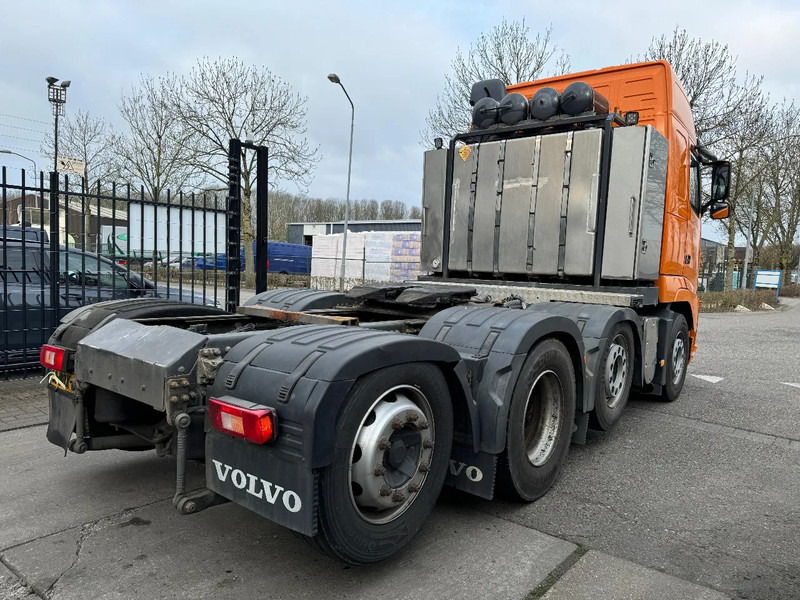 Volvo FH 500 8X2 - EURO 5 + LIFT/STEERING AXLE - Nyergesvontató: 4 kép. Volvo FH 500 8X2 - EURO 5 + LIFT/STEERING AXLE - Nyergesvontató: 4 kép.
