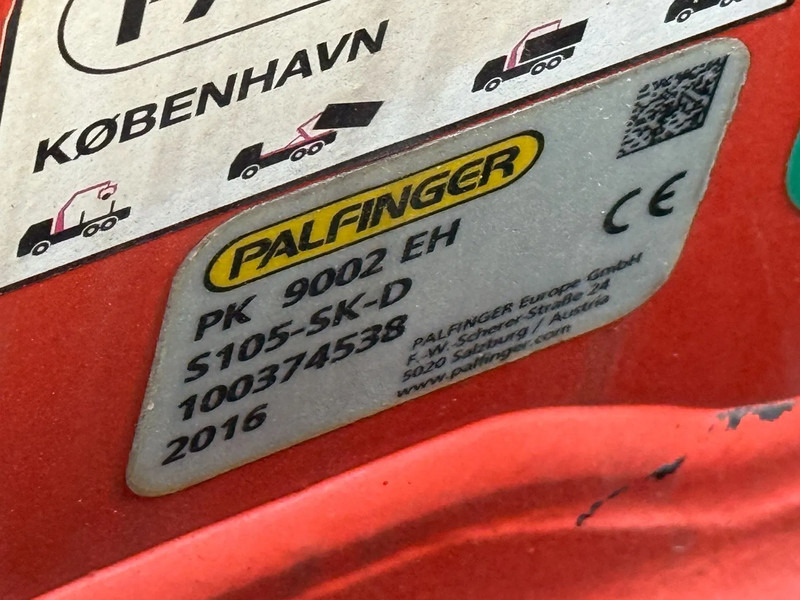 Scania G370 4X4 EURO 6 + 3-SIDE TIPPER + PALFINGER PK9002 + REMOTE lízing Scania G370 4X4 EURO 6 + 3-SIDE TIPPER + PALFINGER PK9002 + REMOTE: 8 kép.