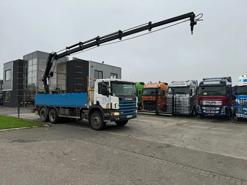 Scania P124-360 6X4 EURO 2 HIAB 200 C-5 ALL 2000 - Darus autó: 1 kép. Scania P124-360 6X4 EURO 2 HIAB 200 C-5 ALL 2000 - Darus autó: 1 kép.