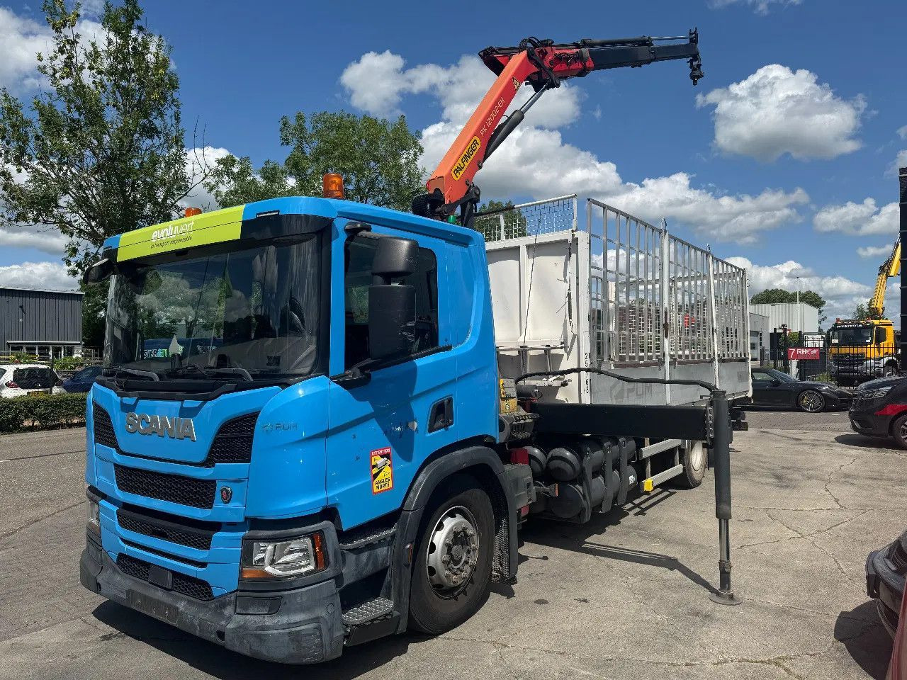 Scania P280 4X2 EURO 6 PALFINGER PK12002 + REMOTE CONTR - Platós teherautó, Darus autó: 2 kép. Scania P280 4X2 EURO 6 PALFINGER PK12002 + REMOTE CONTR - Platós teherautó, Darus autó: 2 kép.