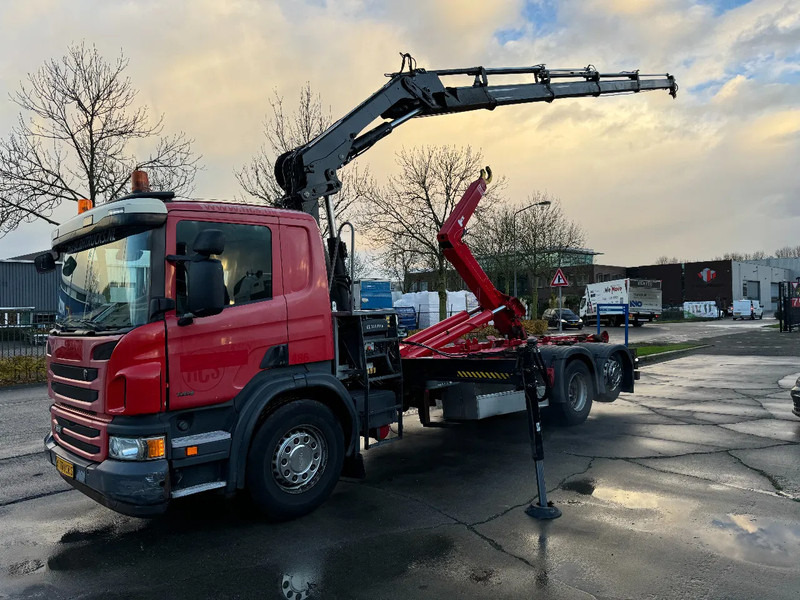 Scania P320 6X2 - EURO 6 + HIAB XS 144 HIPRO + REMOTE + HIAB HOOK + RETARDER - Horgos rakodó teherautó, Darus autó: 1 kép. Scania P320 6X2 - EURO 6 + HIAB XS 144 HIPRO + REMOTE + HIAB HOOK + RETARDER - Horgos rakodó teherautó, Darus autó: 1 kép.