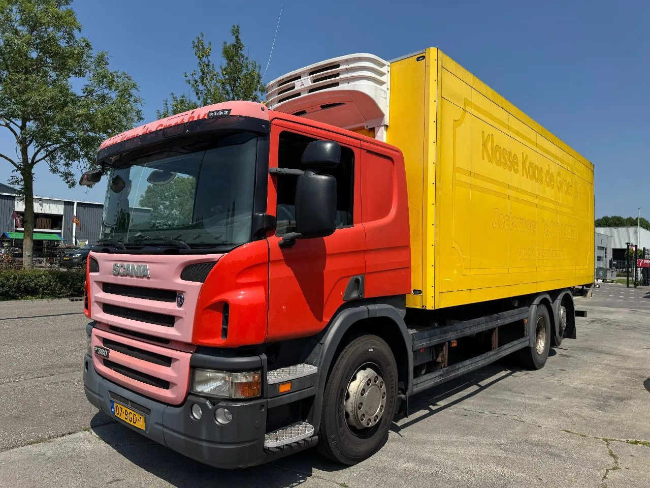 Scania P380 6X2 - EURO 5 + MITSUBISHI COOLING + BÄR LIF - Hűtős teherautó: 1 kép. Scania P380 6X2 - EURO 5 + MITSUBISHI COOLING + BÄR LIF - Hűtős teherautó: 1 kép.