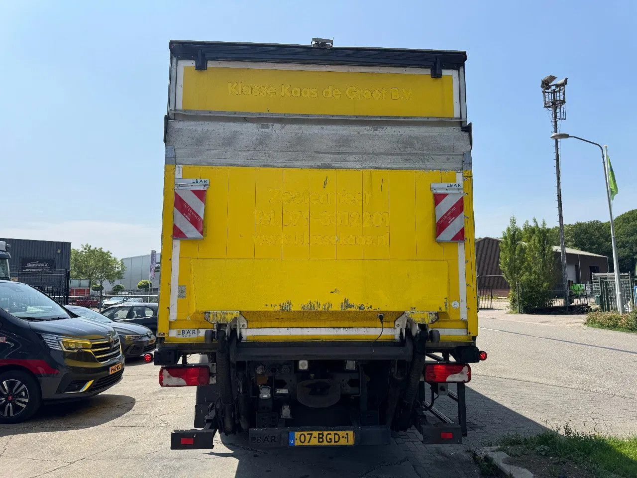 Scania P380 6X2 - EURO 5 + MITSUBISHI COOLING + BÄR LIF - Hűtős teherautó: 5 kép. Scania P380 6X2 - EURO 5 + MITSUBISHI COOLING + BÄR LIF - Hűtős teherautó: 5 kép.