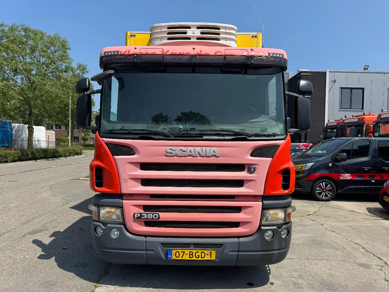 Scania P380 6X2 - EURO 5 + MITSUBISHI COOLING + BÄR LIFT - Hűtős teherautó: 2 kép. Scania P380 6X2 - EURO 5 + MITSUBISHI COOLING + BÄR LIFT - Hűtős teherautó: 2 kép.