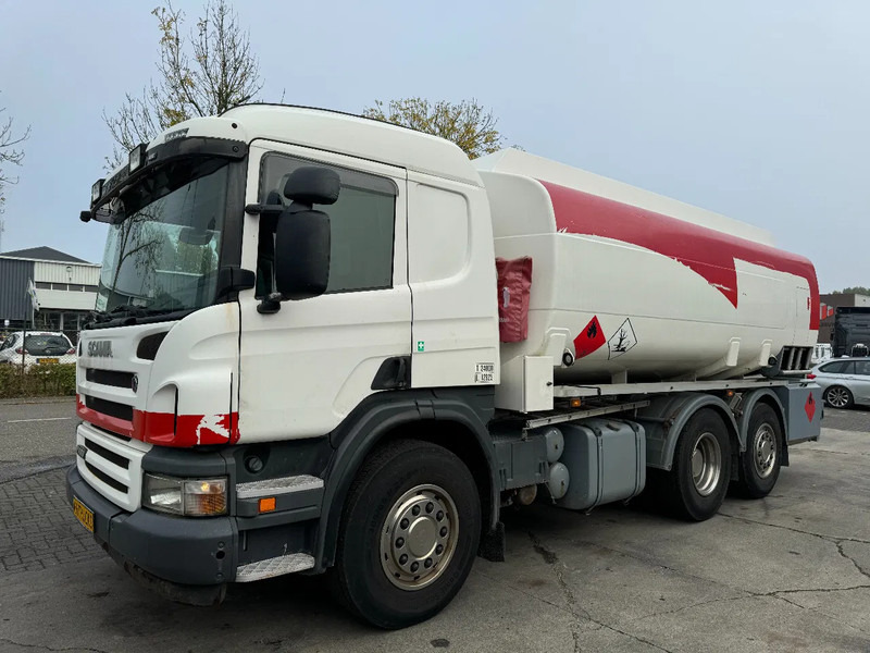 Scania P400 6X2 - EURO 5 + 3 CAMBER + LIFTING AXLE - Tartályos teherautó: 1 kép. Scania P400 6X2 - EURO 5 + 3 CAMBER + LIFTING AXLE - Tartályos teherautó: 1 kép.
