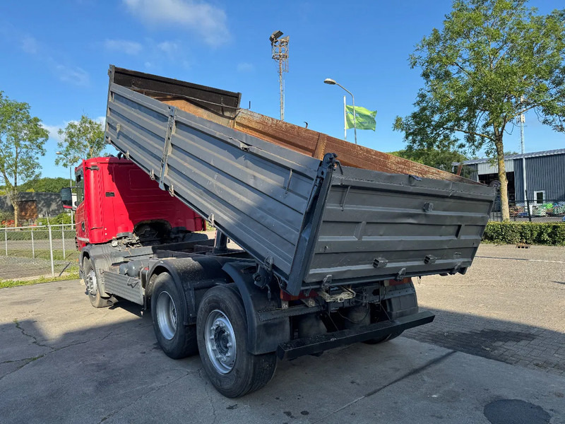 Scania R124-470 6X2 KIPPER EURO 3 - Billenőplatós teherautó: 4 kép. Scania R124-470 6X2 KIPPER EURO 3 - Billenőplatós teherautó: 4 kép.