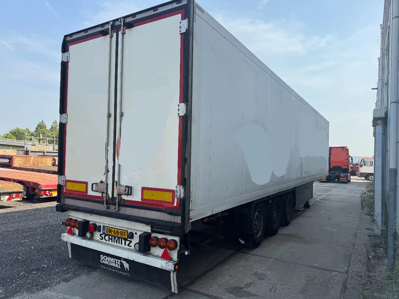Schmitz Cargobull SKO 24 + THERMO KING SPECTRUM + 3X SAF AXLE - Félpótkocsi hűtős: 4 kép. Schmitz Cargobull SKO 24 + THERMO KING SPECTRUM + 3X SAF AXLE - Félpótkocsi hűtős: 4 kép.