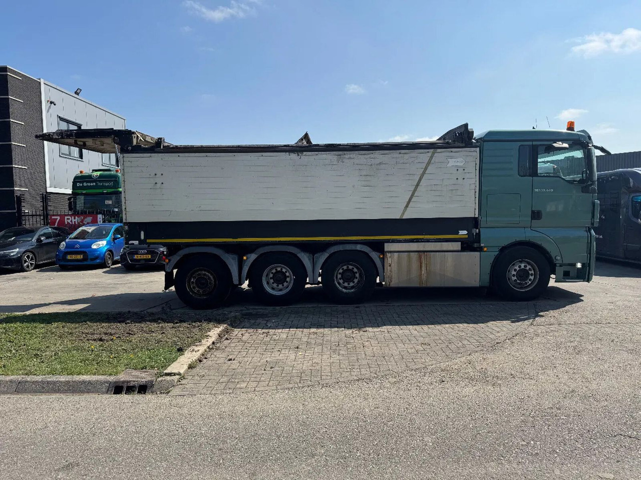 MAN TGX 35.500 8X4 VAKO BANDLOSSER - Teherautó: 4 kép. MAN TGX 35.500 8X4 VAKO BANDLOSSER - Teherautó: 4 kép.