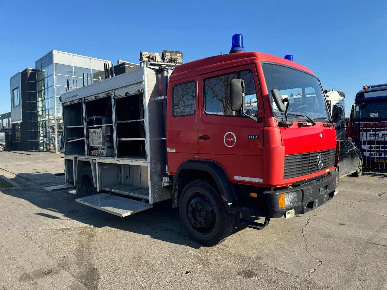Mercedes-Benz 1117 4X2 FIRE TRUCK HIAB 050A ONLY 105787 KM - Teherautó, Darus autó: 5 kép. Mercedes-Benz 1117 4X2 FIRE TRUCK HIAB 050A ONLY 105787 KM - Teherautó, Darus autó: 5 kép.