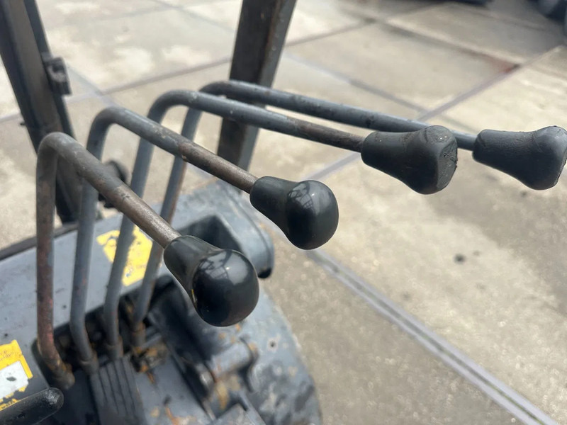 Toyota 6FDF 30 3 TO lízing Toyota 6FDF 30 3 TO: 8 kép. Toyota 6FDF 30 3 TO lízing Toyota 6FDF 30 3 TO: 8 kép.