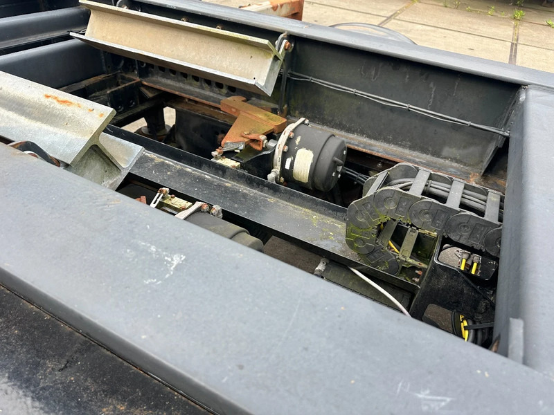 Félpótkocsi cserefelépítményes Tracon TRAILERS LZV MET SCHOTEL LIFT EN STUURAS: 13 kép.