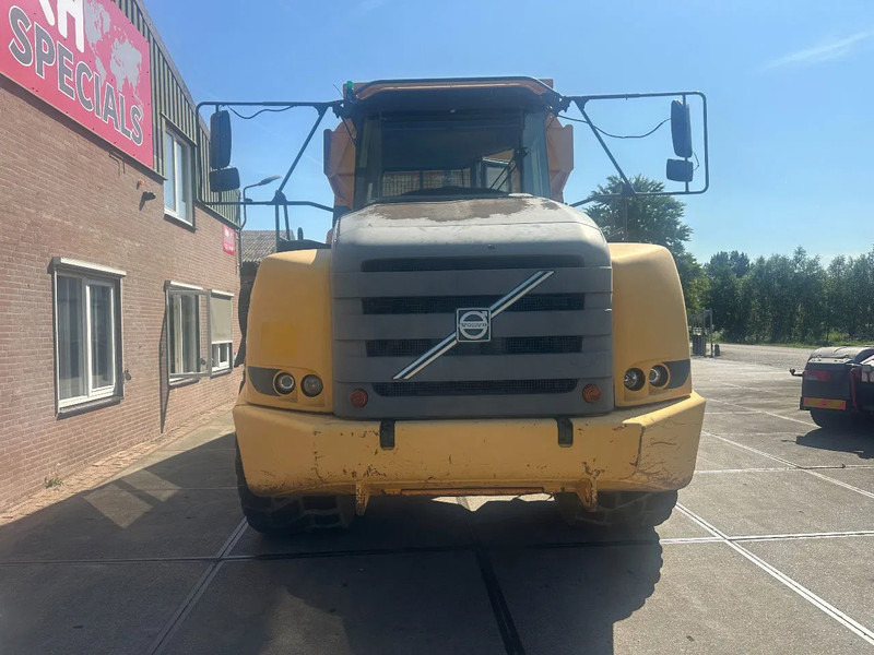 Volvo A40E CE 32427 HOURS - Csuklós dömper: 4 kép. Volvo A40E CE 32427 HOURS - Csuklós dömper: 4 kép.