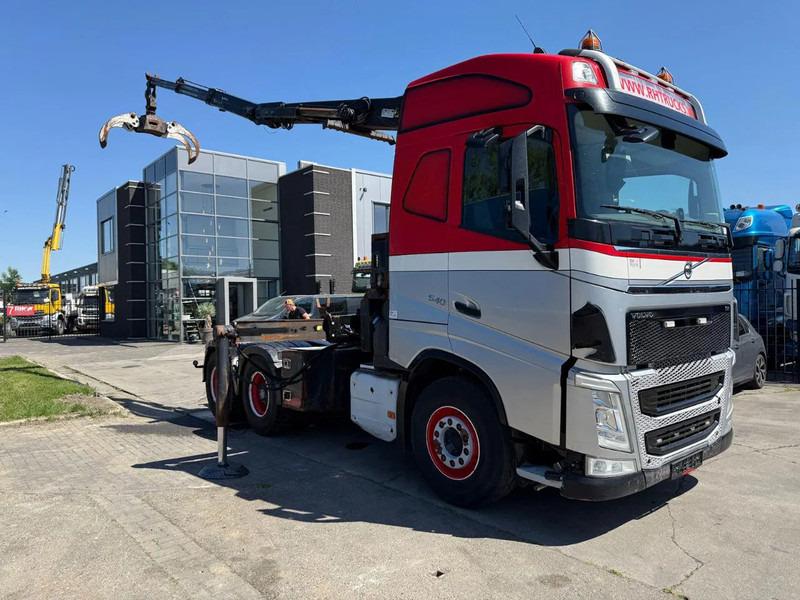 Volvo FH 540 6X4 - EURO 6 + PALFINGER EPSILON S260Z96 - Darus autó: 3 kép. Volvo FH 540 6X4 - EURO 6 + PALFINGER EPSILON S260Z96 - Darus autó: 3 kép.