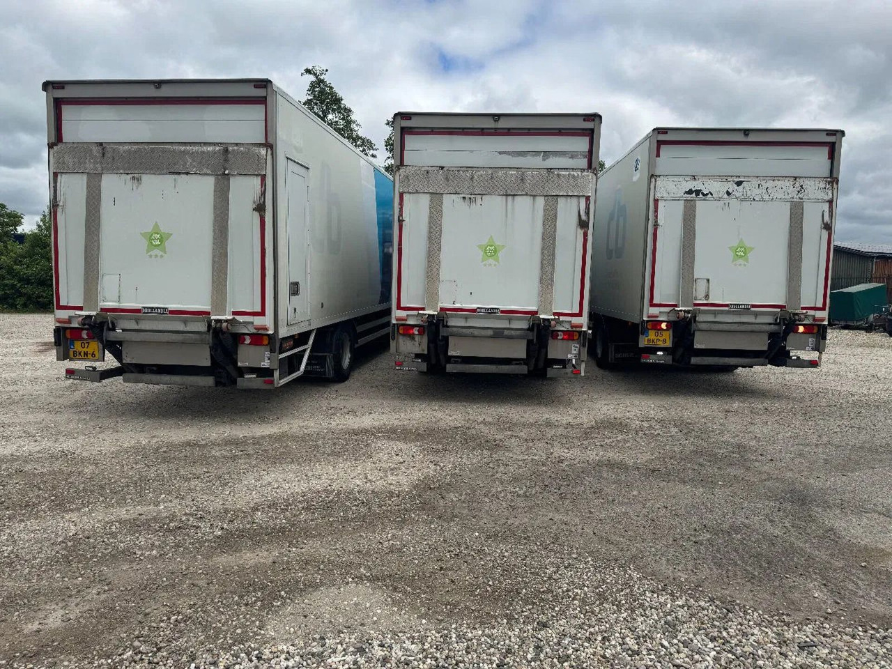 Volvo FL 250 4X2 3 UNITS CARGO LOCK + DHOLLANDIA LIFT - Dobozos felépítményű teherautó: 3 kép. Volvo FL 250 4X2 3 UNITS CARGO LOCK + DHOLLANDIA LIFT - Dobozos felépítményű teherautó: 3 kép.
