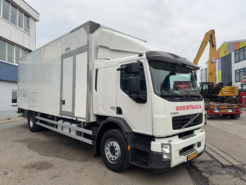 Volvo FL 280 4X2 EURO 5 20T + DHOLLANDIA LIFT CLOSED BOX - Dobozos felépítményű teherautó: 3 kép. Volvo FL 280 4X2 EURO 5 20T + DHOLLANDIA LIFT CLOSED BOX - Dobozos felépítményű teherautó: 3 kép.