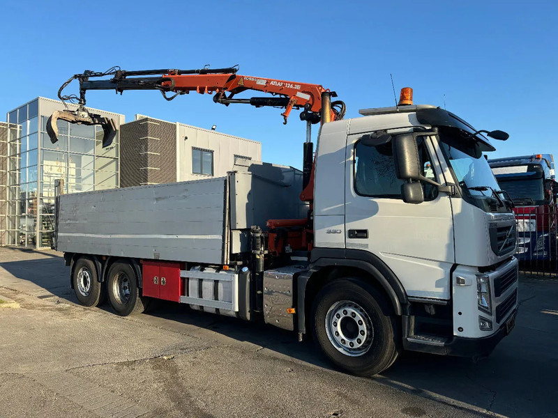 Volvo FM 330 6X2 - EURO 5 + ATLAS 126.3E A2 + REMOTE + LIFT/STEERING AXLE - Darus autó: 2 kép. Volvo FM 330 6X2 - EURO 5 + ATLAS 126.3E A2 + REMOTE + LIFT/STEERING AXLE - Darus autó: 2 kép.