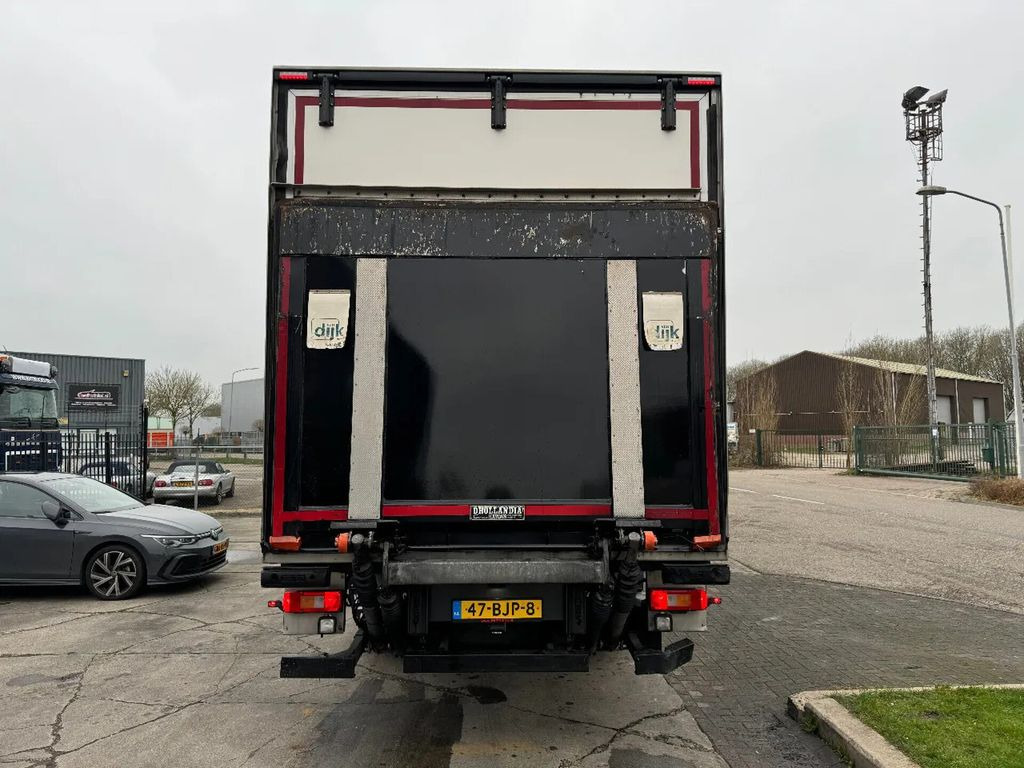 Volvo FM 330 6X2 THERMO KING CHEREAU BOX EURO 6 TÜV TI - Hűtős teherautó: 5 kép. Volvo FM 330 6X2 THERMO KING CHEREAU BOX EURO 6 TÜV TI - Hűtős teherautó: 5 kép.