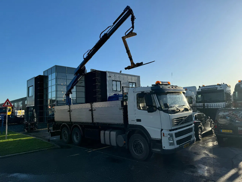 Volvo FM 340 6X2 EFFER 140 2S EURO 3 - Platós teherautó, Darus autó: 2 kép. Volvo FM 340 6X2 EFFER 140 2S EURO 3 - Platós teherautó, Darus autó: 2 kép.
