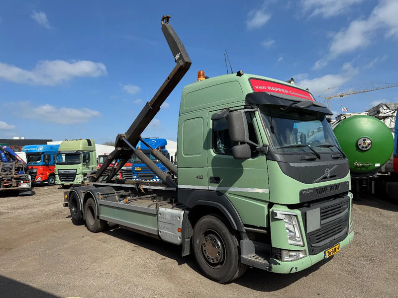 Volvo FM 410 6X2 EURO 6 VDL 20 T HOOK LIFTING AXLE - Horgos rakodó teherautó: 4 kép. Volvo FM 410 6X2 EURO 6 VDL 20 T HOOK LIFTING AXLE - Horgos rakodó teherautó: 4 kép.