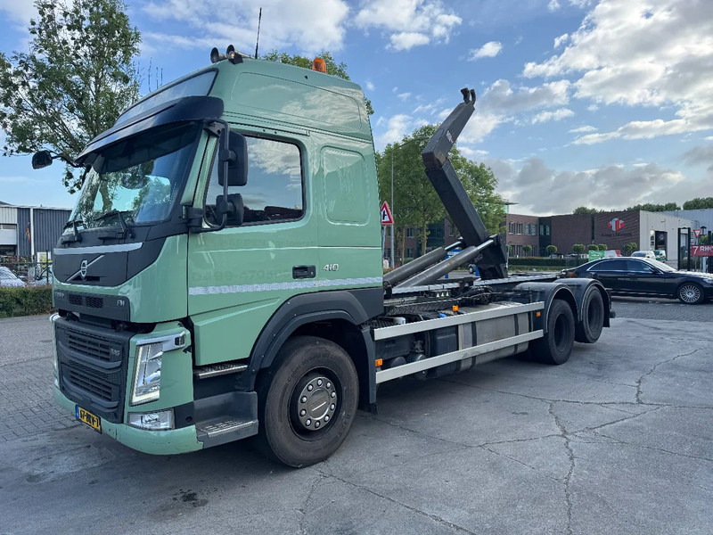 Volvo FM 410 6X2 EURO 6 VDL 21T HOOK - Horgos rakodó teherautó: 1 kép. Volvo FM 410 6X2 EURO 6 VDL 21T HOOK - Horgos rakodó teherautó: 1 kép.