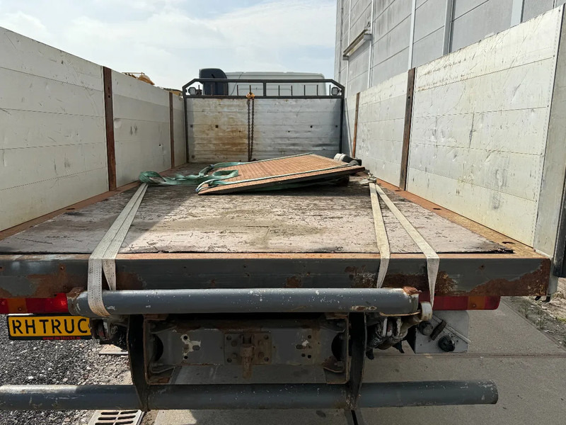 Volvo FM 7.290 4X2 - EURO 2 + MANUAL GEARBOX - Platós teherautó: 5 kép. Volvo FM 7.290 4X2 - EURO 2 + MANUAL GEARBOX - Platós teherautó: 5 kép.