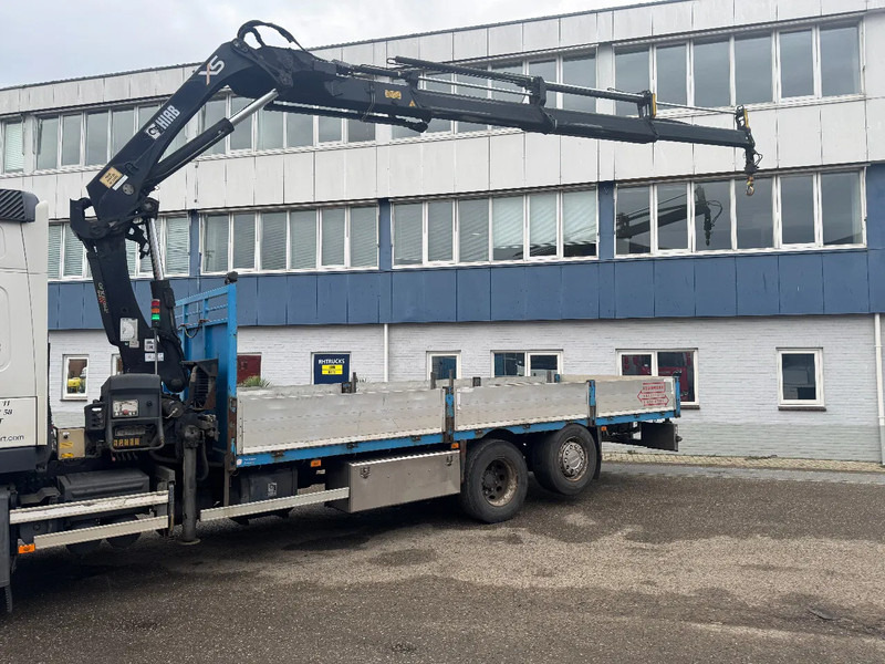 Volvo FM 9.340 6X2 EURO 5 HIAB 211 EP3 + REMOTE CONTROL - Platós teherautó, Darus autó: 4 kép. Volvo FM 9.340 6X2 EURO 5 HIAB 211 EP3 + REMOTE CONTROL - Platós teherautó, Darus autó: 4 kép.