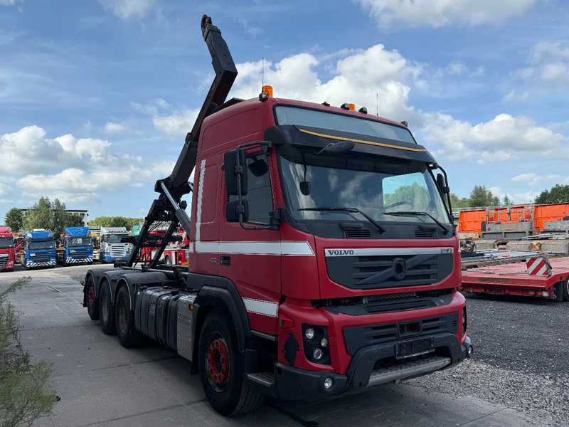 Volvo FMX 460 8X4 + PALFINGER 22 TON HOOKLIFT - Horgos rakodó teherautó: 5 kép. Volvo FMX 460 8X4 + PALFINGER 22 TON HOOKLIFT - Horgos rakodó teherautó: 5 kép.