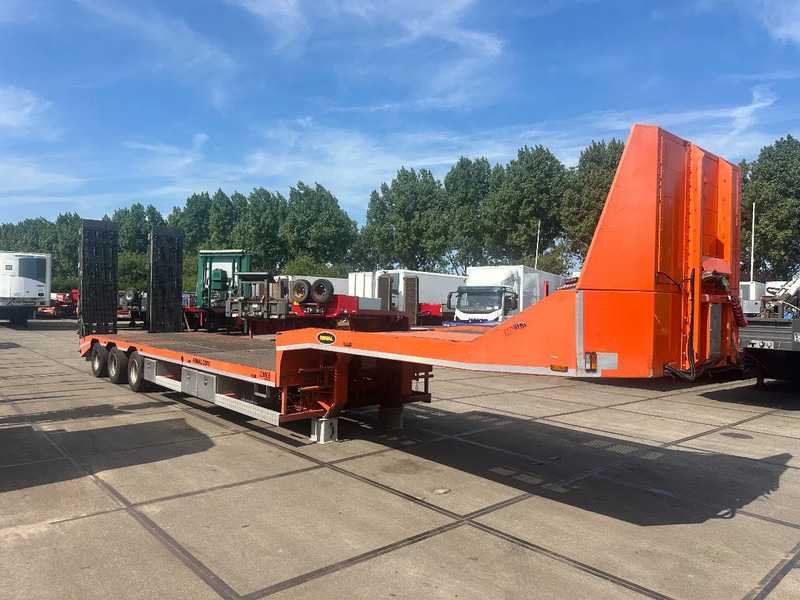 Zanner STL 45, 2 AXLE FORCED STEERING,LIFTING DECK, REMOTE CONTROL, WINCH, DUBBLE HYDRAULIC RAMPS - Félpótkocsi mélybölcsős: 2 kép. Zanner STL 45, 2 AXLE FORCED STEERING,LIFTING DECK, REMOTE CONTROL, WINCH, DUBBLE HYDRAULIC RAMPS - Félpótkocsi mélybölcsős: 2 kép.