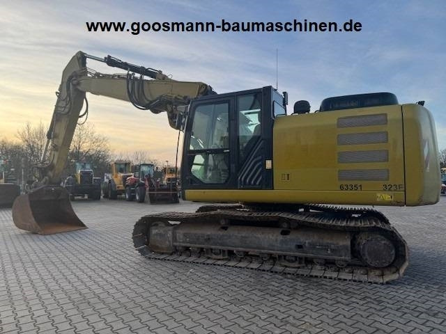 CAT 323 EL - Lánctalpas kotró: 1 kép. CAT 323 EL - Lánctalpas kotró: 1 kép.