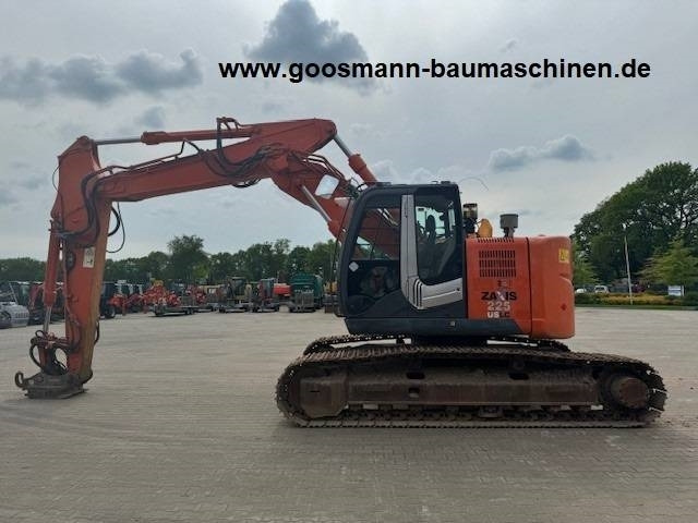 Hitachi ZX 225 US LC-3 - Lánctalpas kotró: 2 kép. Hitachi ZX 225 US LC-3 - Lánctalpas kotró: 2 kép.
