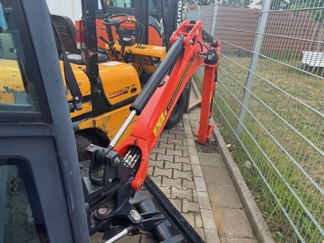 Kubota KX 018-4 - Minikotró: 2 kép. Kubota KX 018-4 - Minikotró: 2 kép.