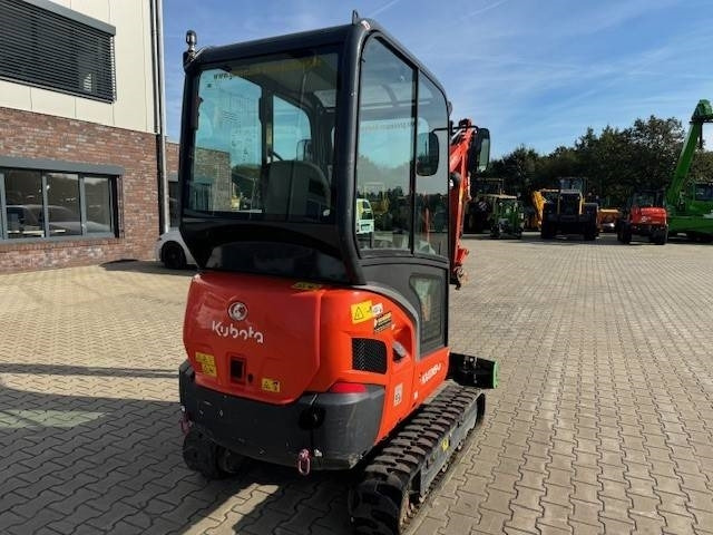 Kubota KX 018-4 - Minikotró: 2 kép. Kubota KX 018-4 - Minikotró: 2 kép.